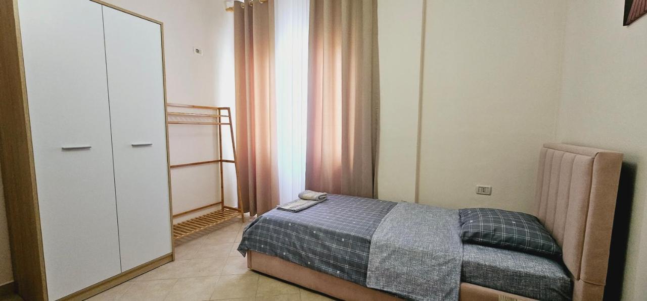 New Bazaar Side Bliss 2 Bed Room Apt With Free Garage Τίρανα Εξωτερικό φωτογραφία