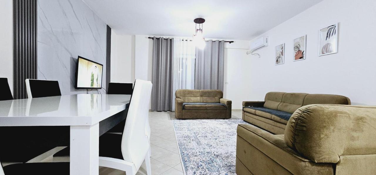 New Bazaar Side Bliss 2 Bed Room Apt With Free Garage Τίρανα Εξωτερικό φωτογραφία