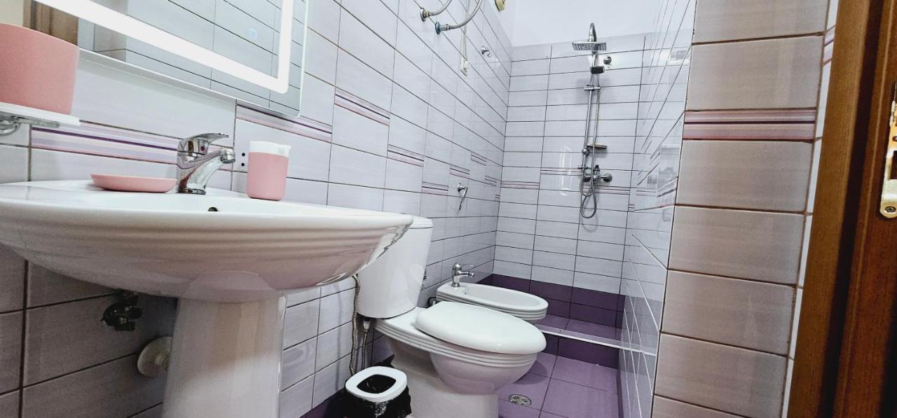 New Bazaar Side Bliss 2 Bed Room Apt With Free Garage Τίρανα Εξωτερικό φωτογραφία
